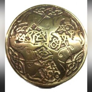 Gold Celtic Design Round Brooch
